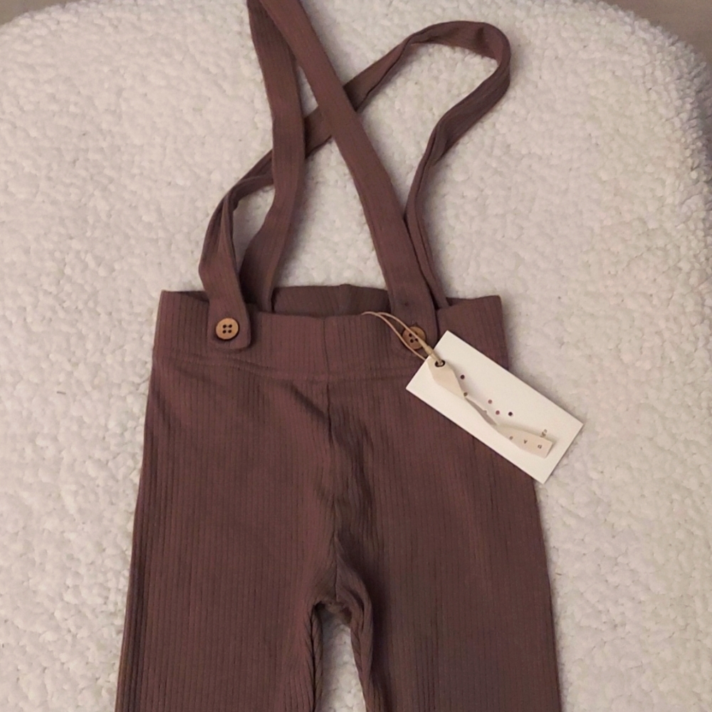 Lil legs ribbed moca suspender leggings